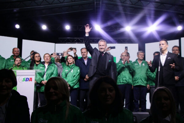 SDA u vodstvu na više nivoa