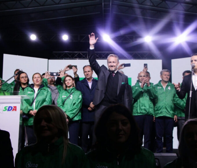 SDA u vodstvu na više nivoa
